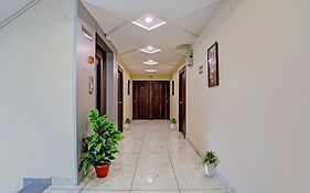 Super Collection O Hotel Raj Palace